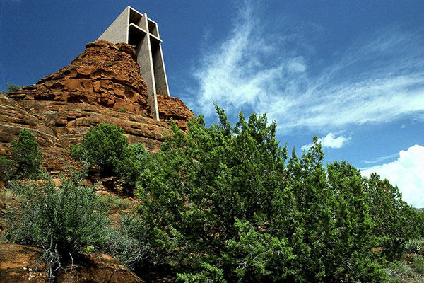 Sedona and Chapel of the Holy Cross